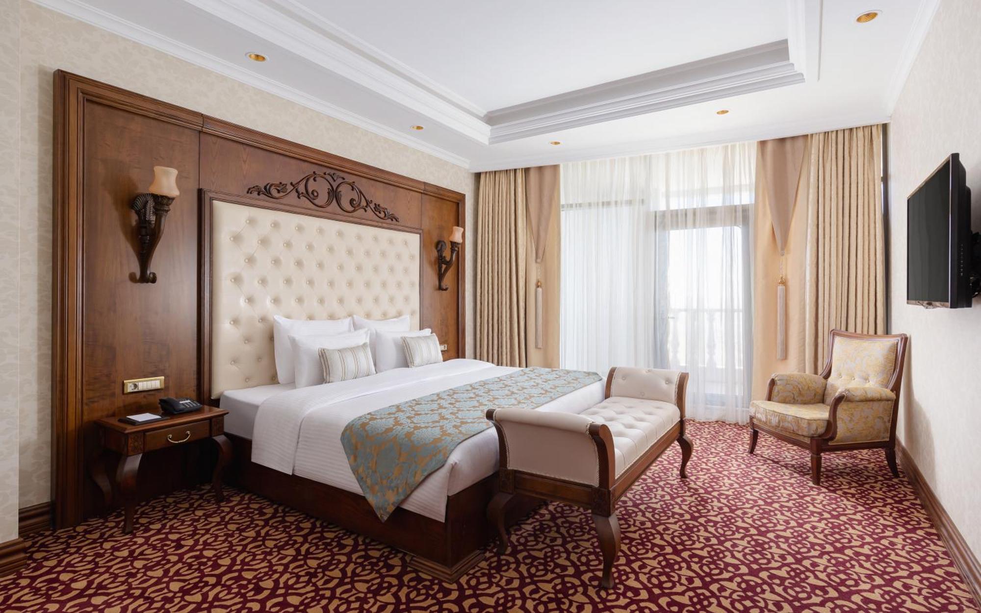 Shamakhi Palace Sharadil Seredil Zewnętrze zdjęcie A bedroom at the hotel